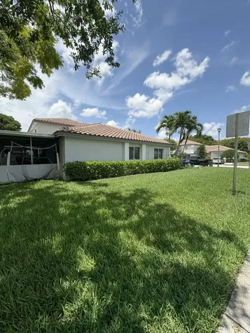 702 NW 208th Terrace Pembroke Pines FL 33029