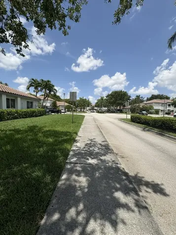 702 NW 208th Terrace Pembroke Pines FL 33029