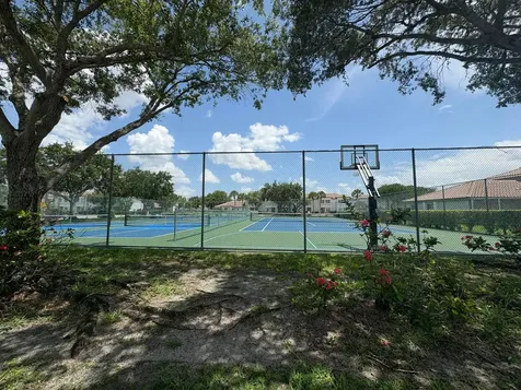 702 NW 208th Terrace Pembroke Pines FL 33029