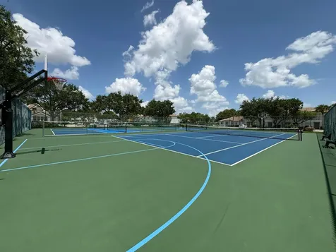 702 NW 208th Terrace Pembroke Pines FL 33029