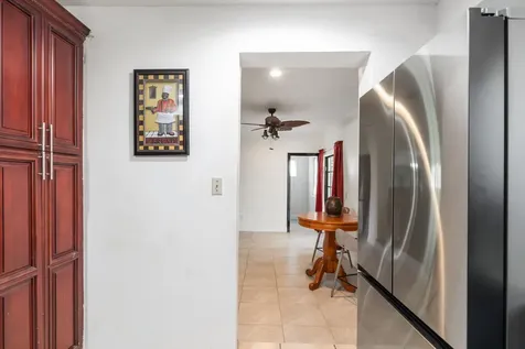 475 NE 113th Street Miami FL 33161