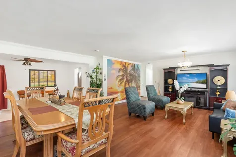 475 NE 113th Street Miami FL 33161