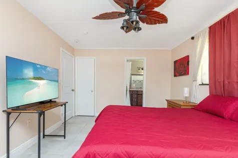 475 NE 113th Street Miami FL 33161