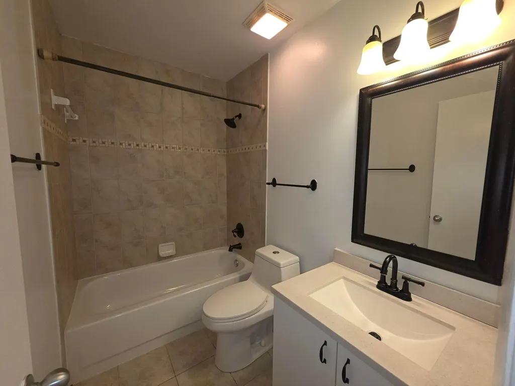 3767 NW 91st Lane Sunrise FL 33351