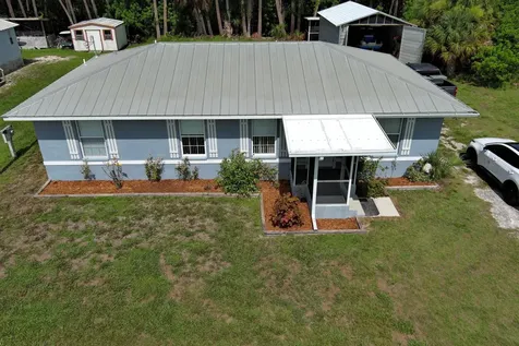 1163 Click Drive Moore Haven FL 33471