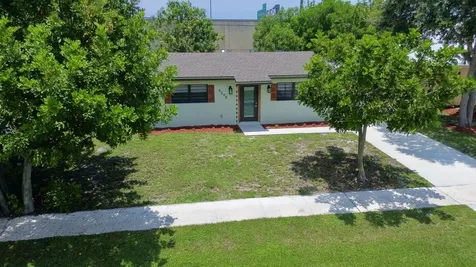 9298 Birmingham Drive Palm Beach Gardens FL 33410