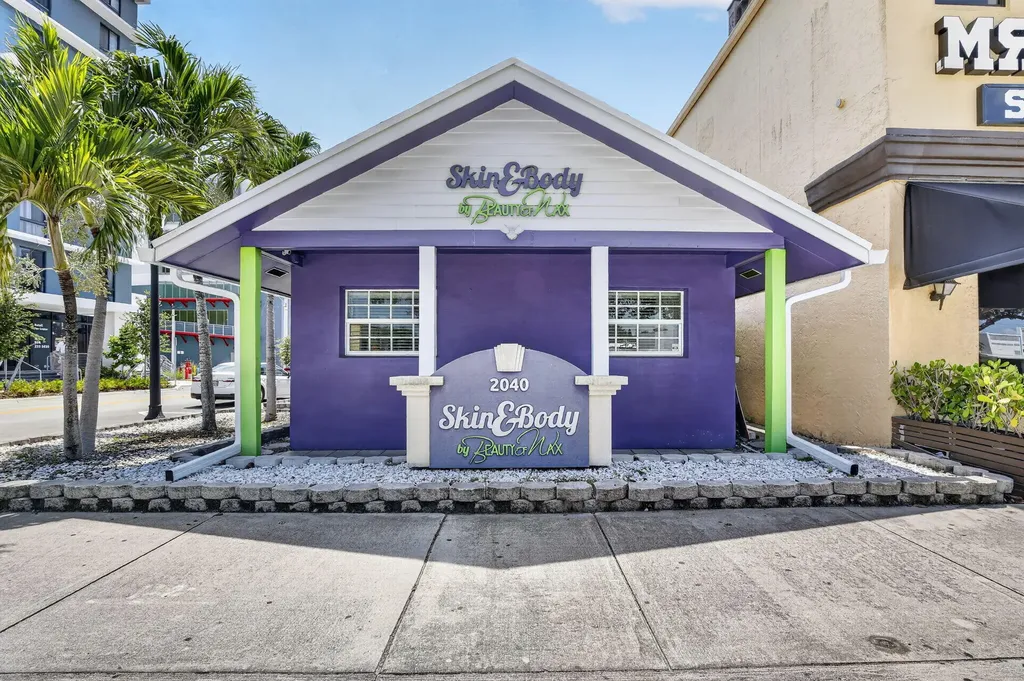 2040 Polk Street Hollywood FL 33020