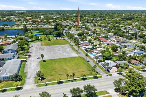 18 Andros Road Palm Springs FL 33461