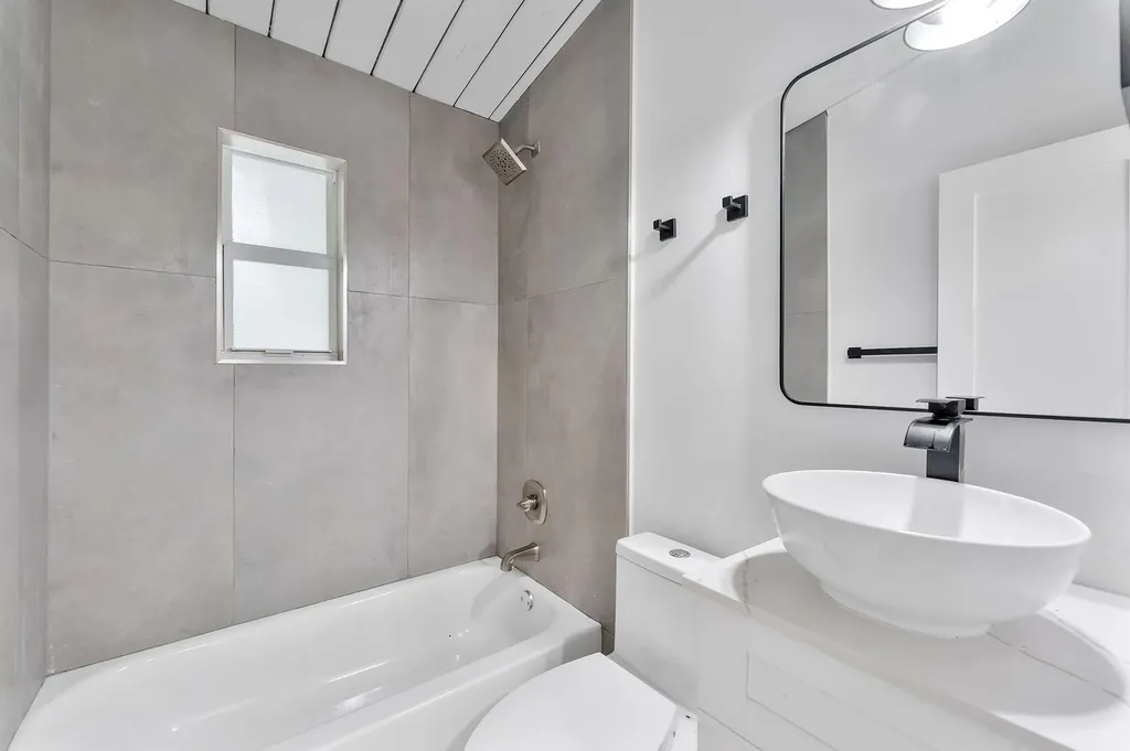474 Enfield Street Boca Raton FL 33487