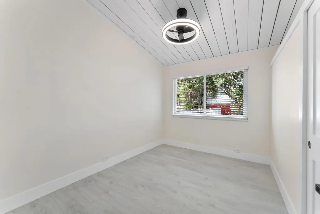 474 Enfield Street Boca Raton FL 33487