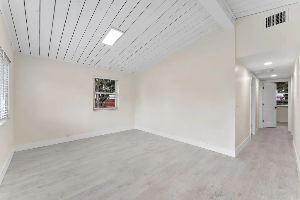 474 Enfield Street Boca Raton FL 33487
