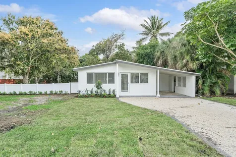 474 Enfield Street Boca Raton FL 33487