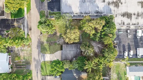 474 Enfield Street Boca Raton FL 33487