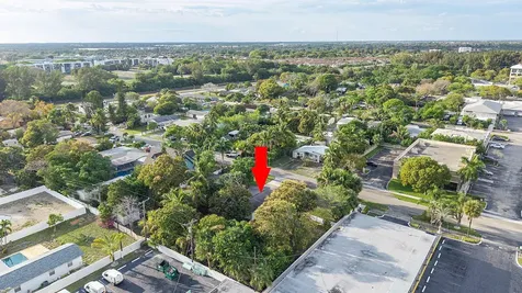 474 Enfield Street Boca Raton FL 33487