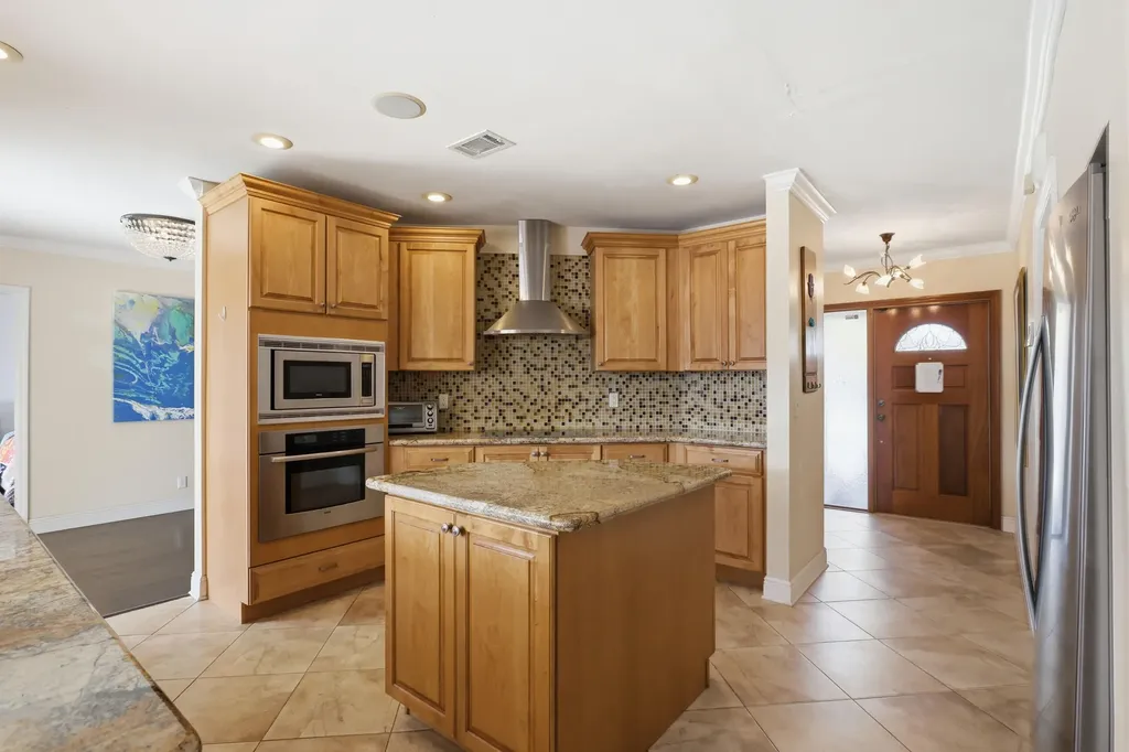 106 Orchard Ridge Lane Boca Raton FL 33431