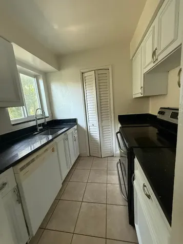2317 NE 2nd Street Pompano Beach FL 33062