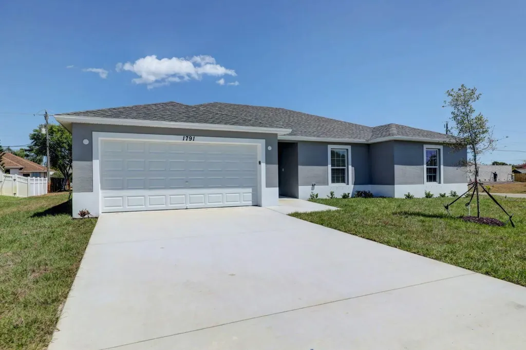3522 SW Margela Street Port St Lucie FL 34953