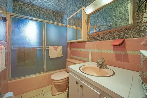 16750 NE 14th Avenue Miami FL 33162