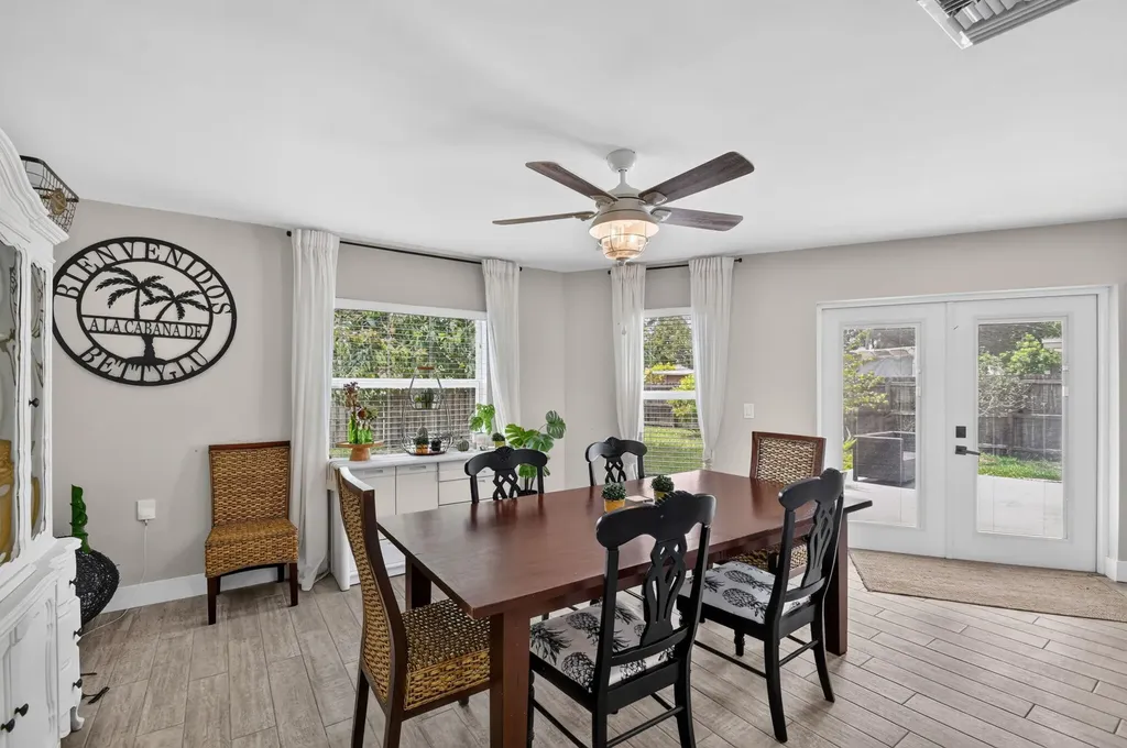 445 Palo Alto Drive Palm Springs FL 33461