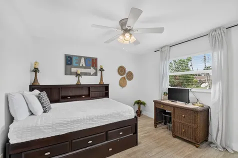 445 Palo Alto Drive Palm Springs FL 33461