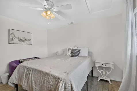 445 Palo Alto Drive Palm Springs FL 33461