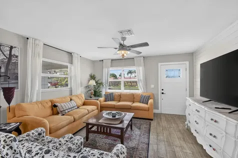 445 Palo Alto Drive Palm Springs FL 33461