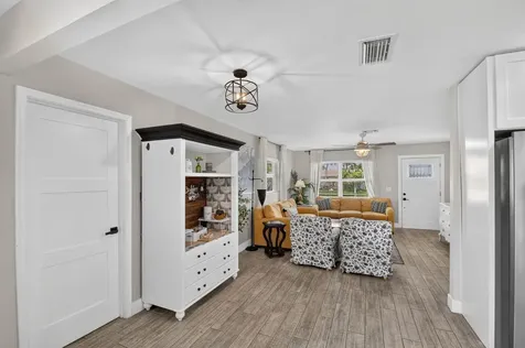 445 Palo Alto Drive Palm Springs FL 33461