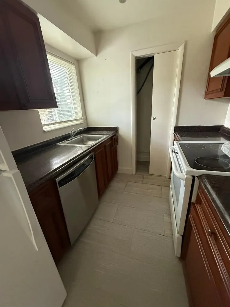 2317 NE 2nd Street Pompano Beach FL 33062