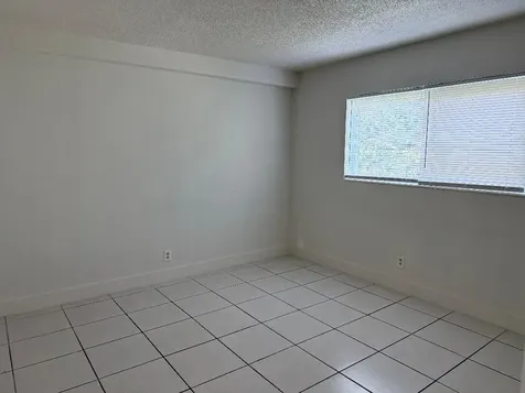 1913 NE 2nd Street Pompano Beach FL 33060