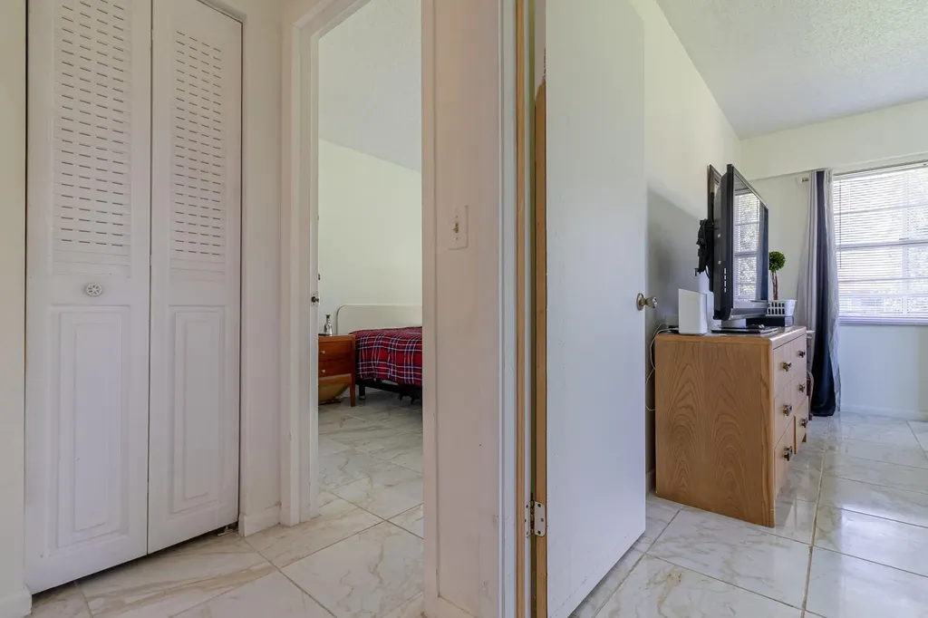 158 Mansfield D Drive Boca Raton FL 33434