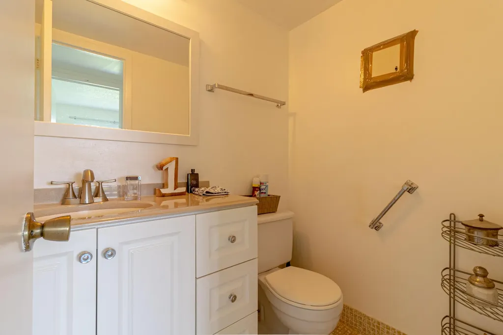 158 Mansfield D Drive Boca Raton FL 33434