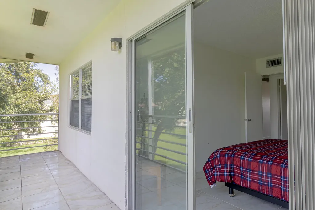 158 Mansfield D Drive Boca Raton FL 33434