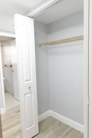 2851 Somerset Drive Lauderdale Lakes FL 33311