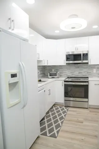 2851 Somerset Drive Lauderdale Lakes FL 33311