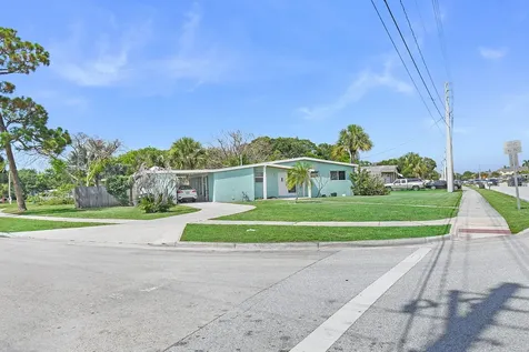 201 NE Prima Vista Boulevard Port St Lucie FL 34983