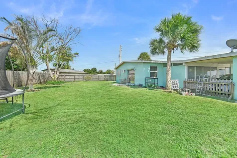 201 NE Prima Vista Boulevard Port St Lucie FL 34983
