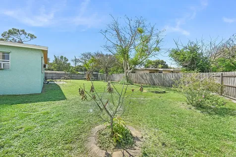 201 NE Prima Vista Boulevard Port St Lucie FL 34983