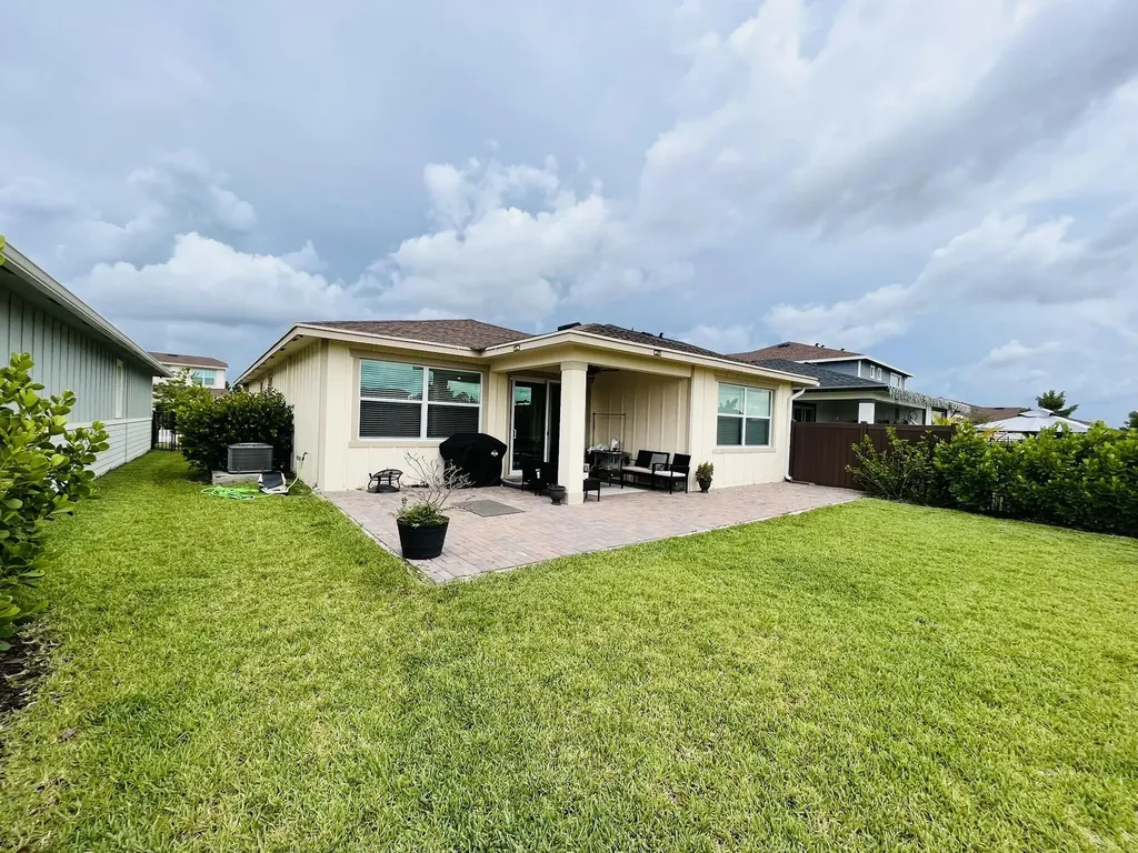 1272 Wandering Willow Way Loxahatchee FL 33470