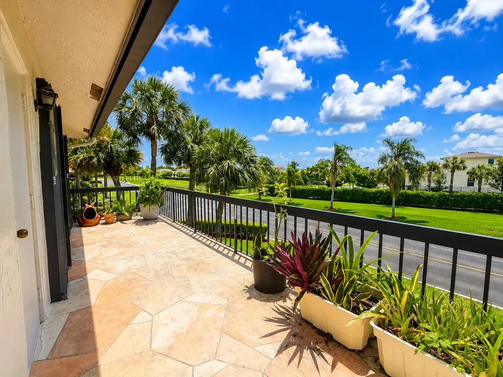 13640 Coconut Palm Court Delray Beach FL 33484