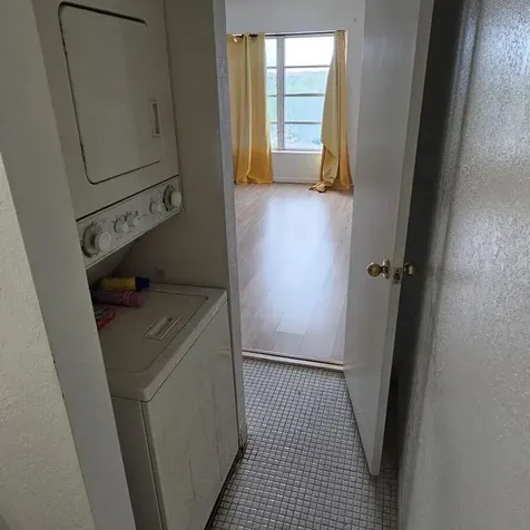 4174 Inverrary Drive Lauderhill FL 33319