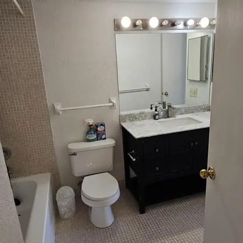 4174 Inverrary Drive Lauderhill FL 33319