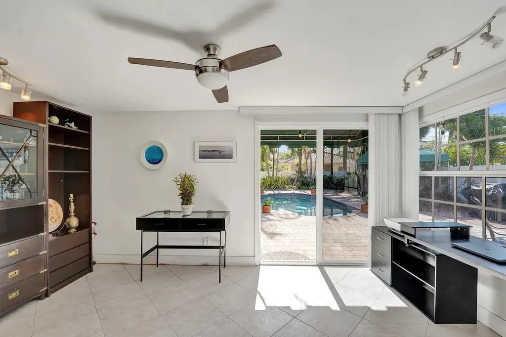 1036 NE 9th Avenue Fort Lauderdale FL 33304