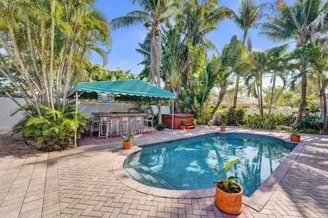 1036 NE 9th Avenue Fort Lauderdale FL 33304