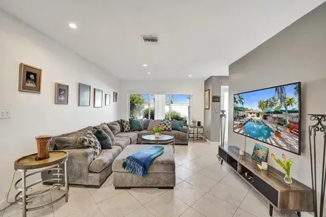 1036 NE 9th Avenue Fort Lauderdale FL 33304
