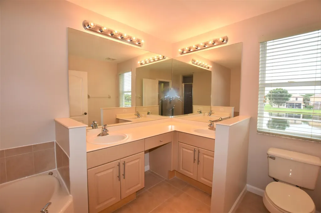 10395 Little Mustang Way Lake Worth FL 33449