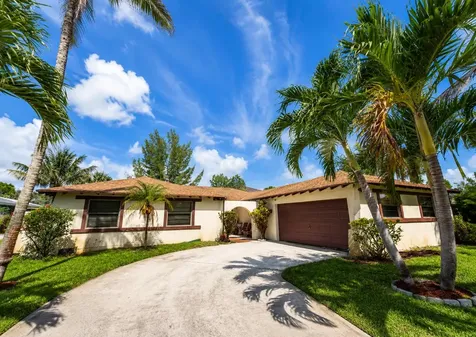 915 Ryanwood Drive West Palm Beach FL 33413