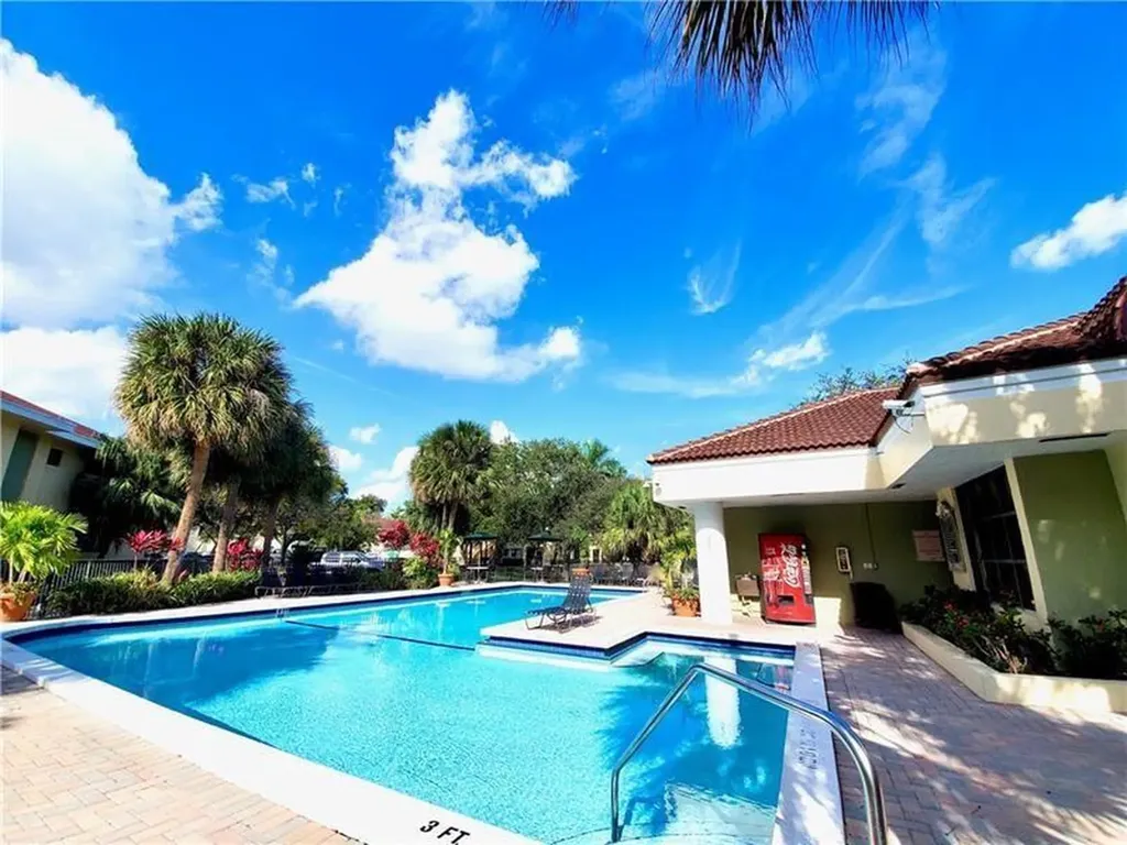 2445 SW 18th Terrace Fort Lauderdale FL 33315