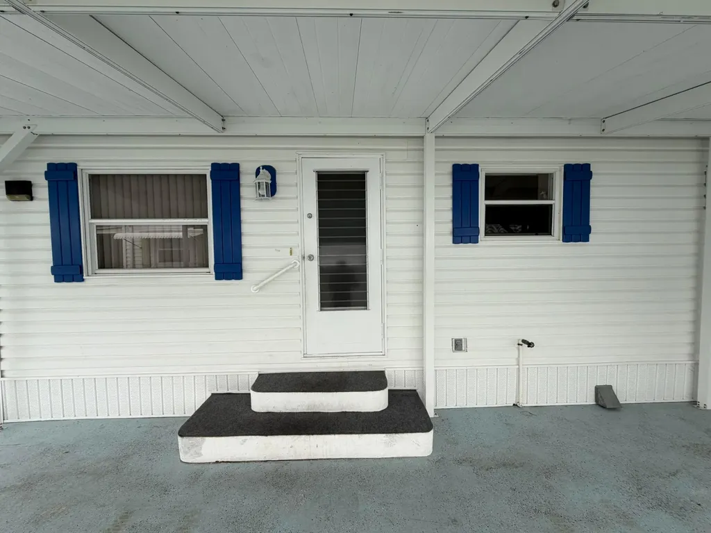 3500 S Kanner Highway Stuart FL 34994
