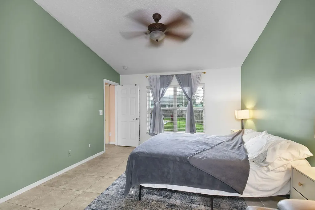 6915 NW Hershy Circle Port St Lucie FL 34983