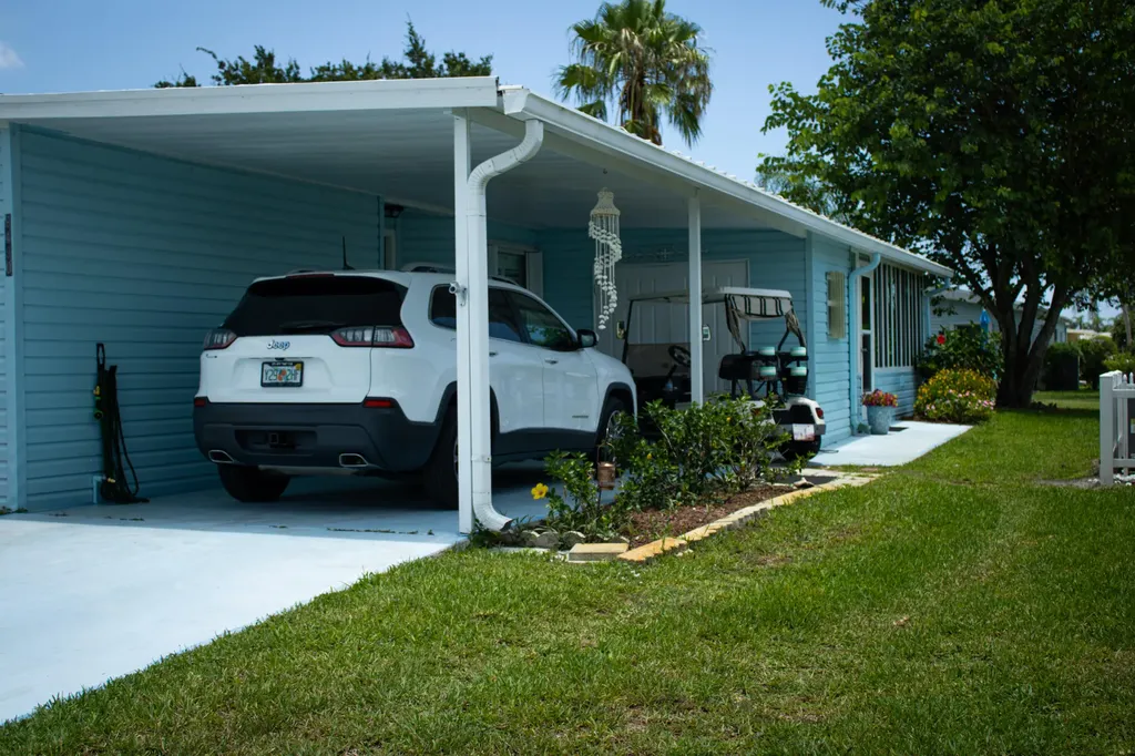 8490 Juneberry Court Port St Lucie FL 34952